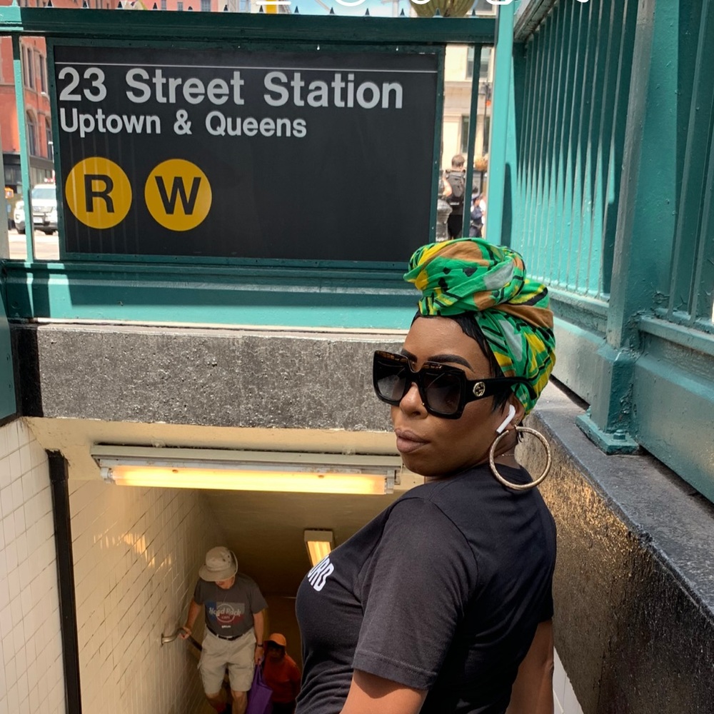 Meet your Posher, Javelle